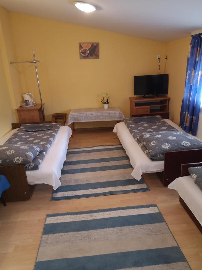 Zajazd Lesny Tuszyn Room photo
